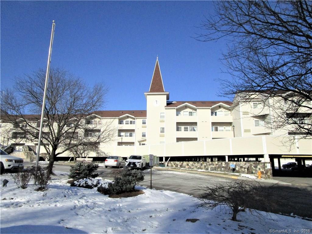Southgate Real Estate Condos-163 South Street Danbury,CT Modern Ranch Style Unit in Danbury,CT near downtown