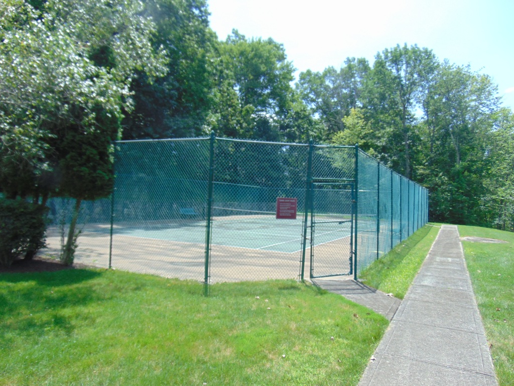 Tennis Courts at Original Sterling Woods Private Tennis Courts at Sterling Woods 1